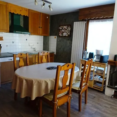2p 4 Pers, Terrasse Sud, Proche Commerces Et Telecabines, Parking A 50m - - Fr-1-802-68 *