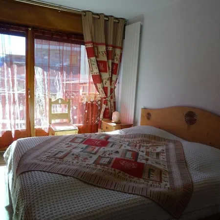 2p 4 Pers, Terrasse Sud, Proche Commerces Et Telecabines, Parking A 50m - - Fr-1-802-68 *